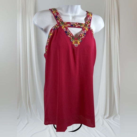 Entro Red Embroidered Strappy Lined Women's Tank Top Size Large - Picture 1 of 7